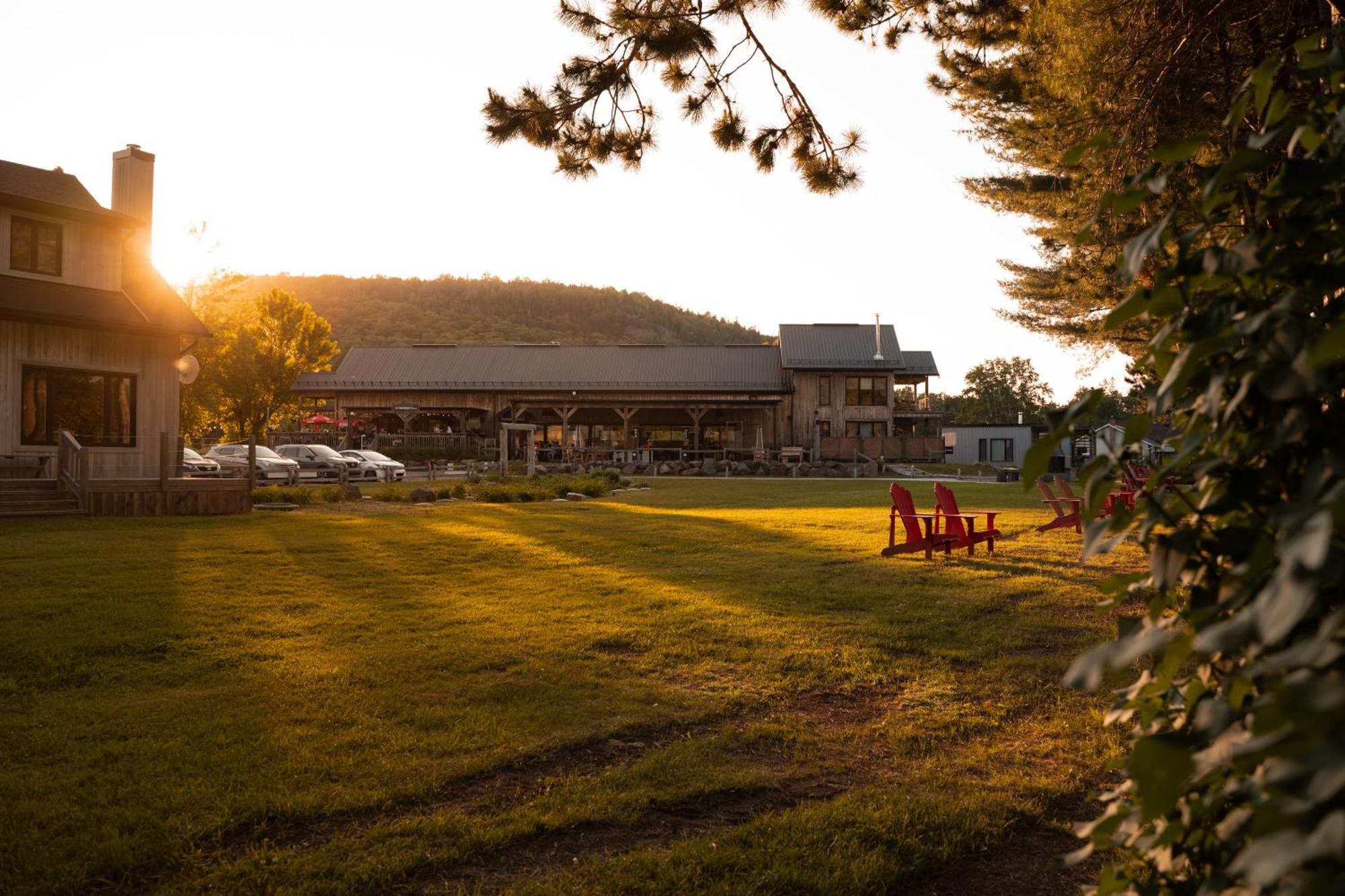 Le 2800 Du Parc Villa Shawinigan Bagian luar foto